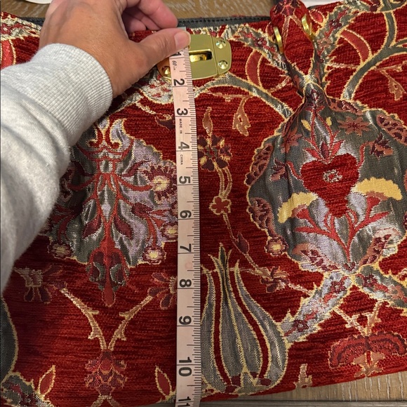 Handcrafted Purse - Picture 7 of 9